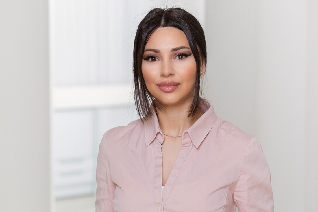 Zahnärztin Neuss – Sarem-Aslani – Team – Luiza Zahnärztin Neuss - Sarem-Aslani - Team - Luiza